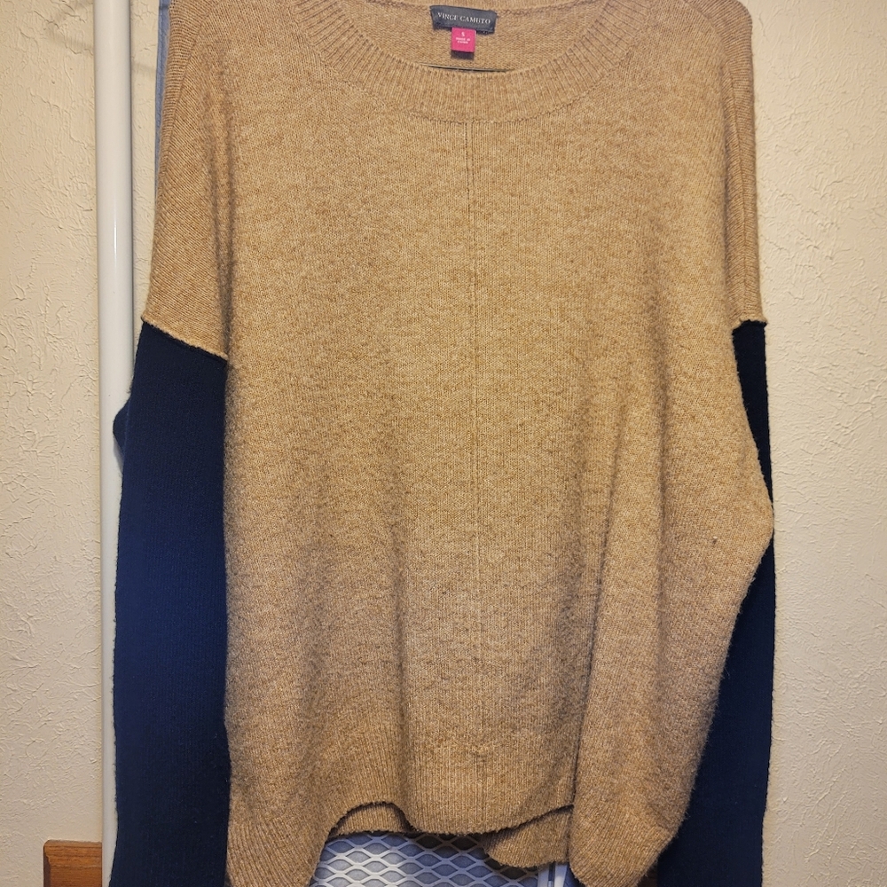 Vince Camuto Camel Body Navy Sleeve Crewneck Sweater